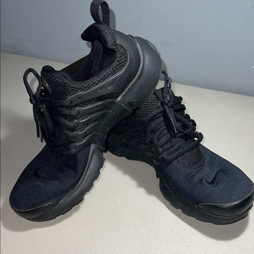 Nike Men's Dark Athletic Sneakers